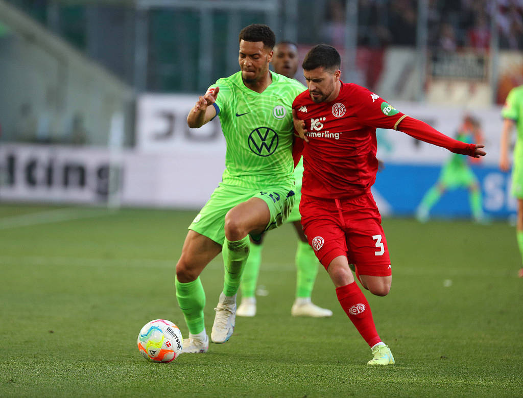 bob体育-包含瓦拉多利德足球花样美，联赛战绩保持良好的词条  第2张